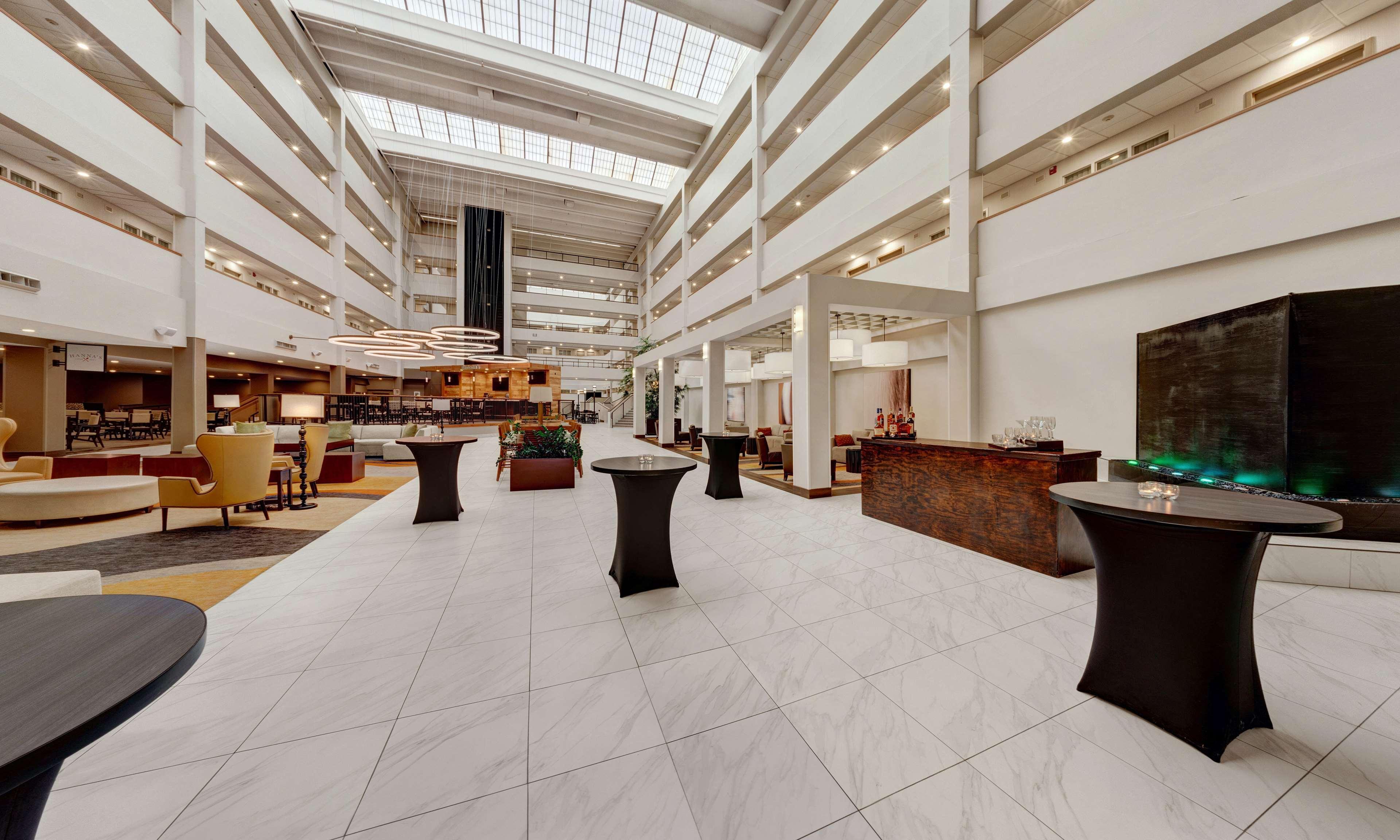 Embassy By Hilton Milwaukee